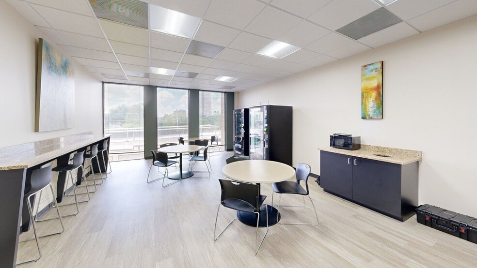 1800 St James Pl, Houston, TX à louer - Numérisation 3D Matterport – Image 3 sur 8