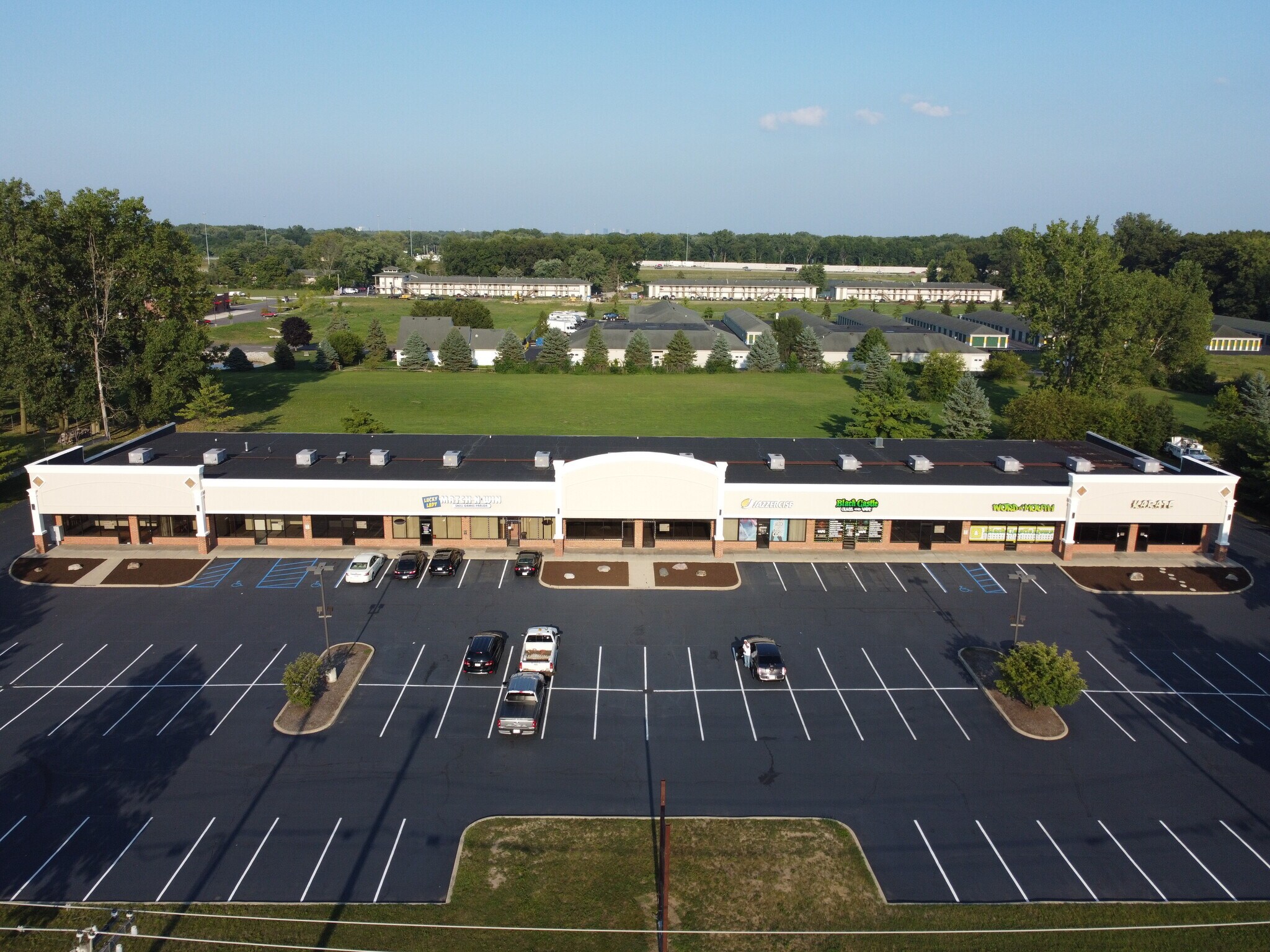 1100 N Mccord Rd, Toledo, OH à louer Photo de l’immeuble– Image 1 sur 7