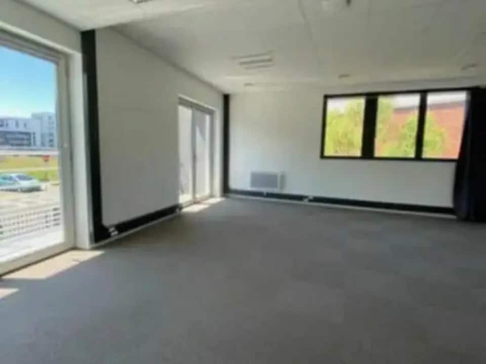 Bureau dans Le Havre à louer Photo de l’immeuble– Image 1 sur 4