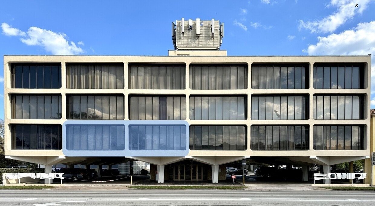 420 S Dixie Hwy, Coral Gables, FL à louer Photo de l’immeuble– Image 1 sur 25