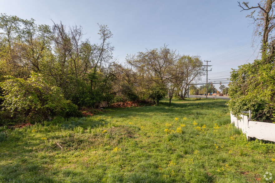 2625 Centreville Rd, Herndon, VA à louer - Photo principale – Image 2 sur 6