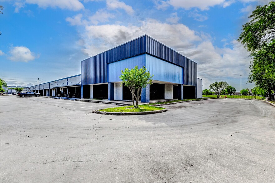 8515 Fannin St, Houston, TX à louer - Photo de l’immeuble – Image 1 sur 9