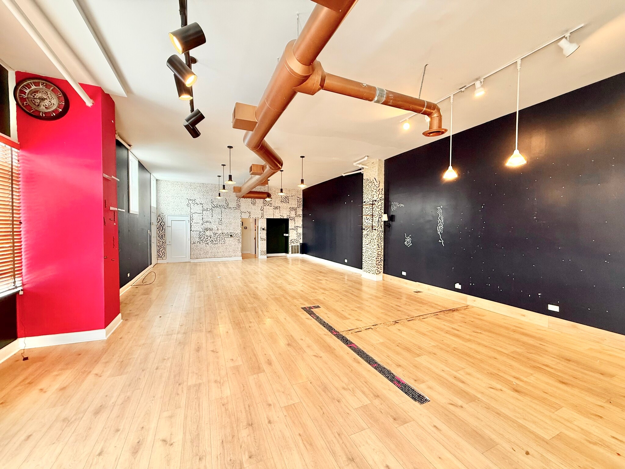 1355-1359 W Chicago Ave, Chicago, IL à louer Photo intérieure– Image 1 sur 13