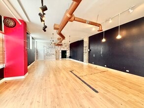 1355-1359 W Chicago Ave, Chicago, IL à louer Photo intérieure– Image 1 sur 13