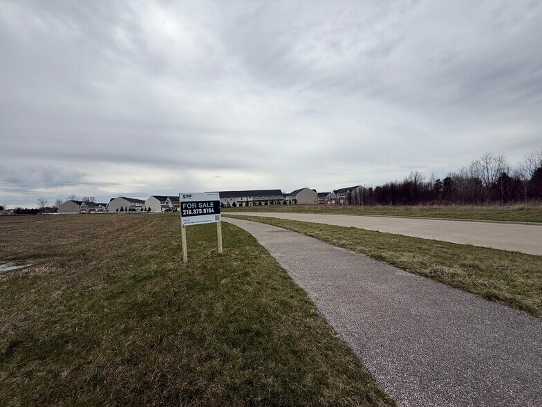 5781 Wooster Pike, Medina, OH à vendre - Photo principale – Image 1 sur 4