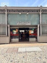 Local commercial dans Barcelone, Barcelona à louer Photo de l’immeuble– Image 2 sur 2