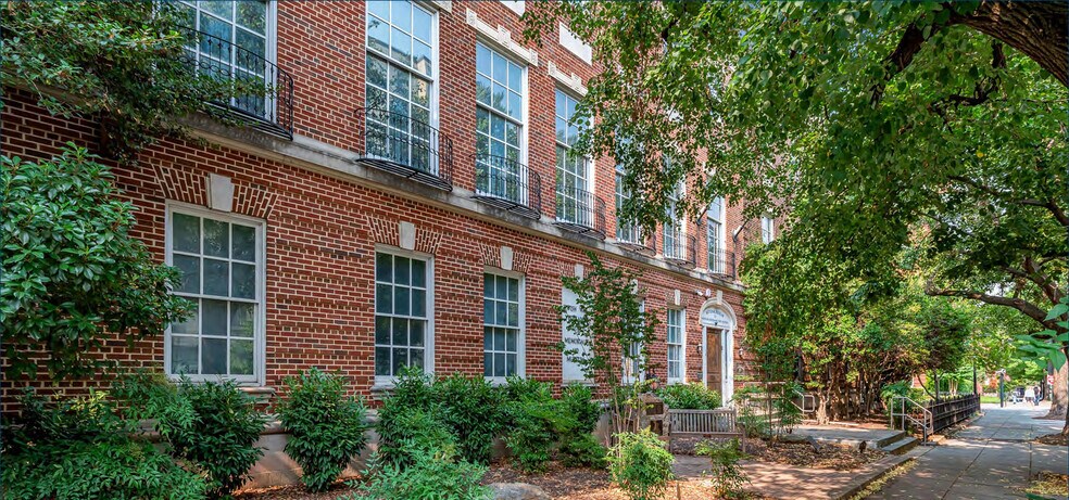 1811 R St NW, Washington, DC à vendre - Photo de l’immeuble – Image 2 sur 17