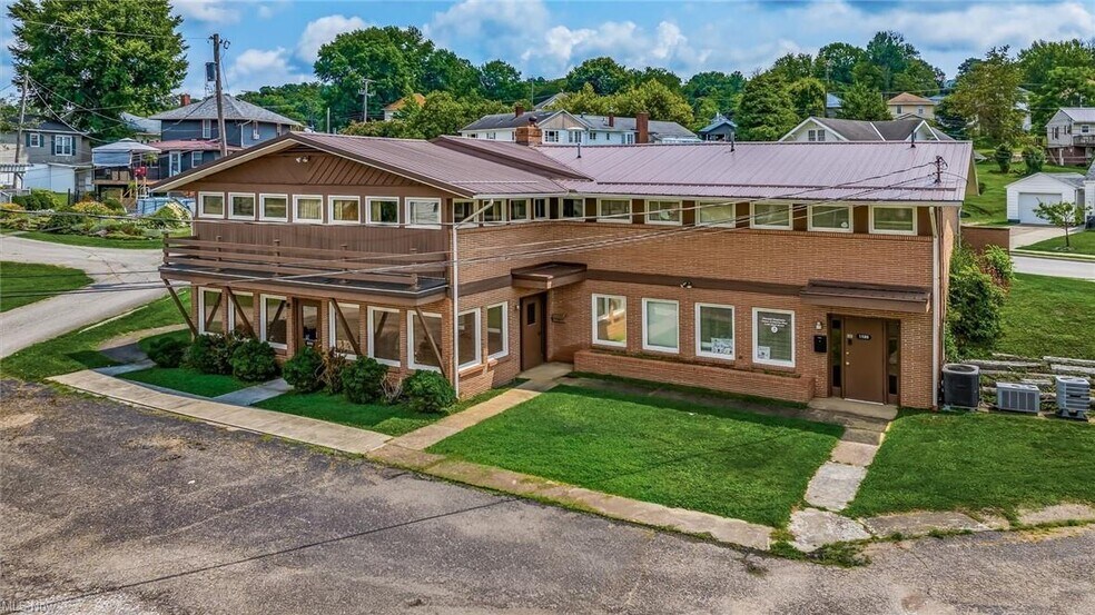 1117 Clark St, Cambridge, OH à vendre - Photo de l’immeuble – Image 3 sur 41