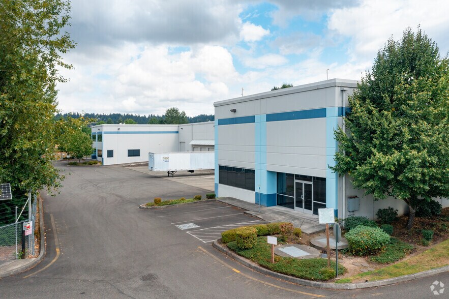 919 N Levee Rd, Puyallup, WA à louer - Photo de l’immeuble – Image 1 sur 5