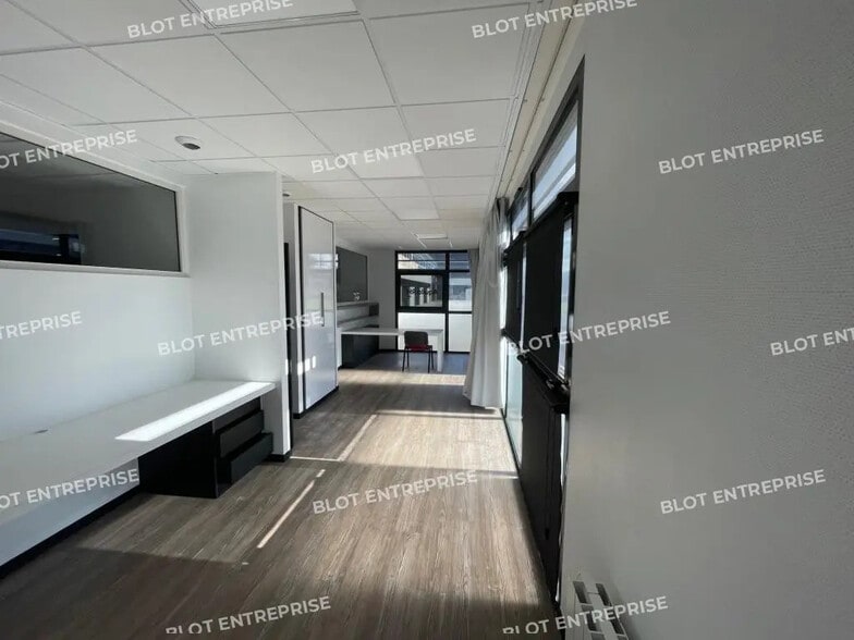 Bureau dans Lorient à vendre - Photo intérieure – Image 2 sur 13