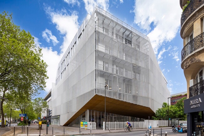 Plus de détails pour 58 Avenue Edouard Vaillant, Boulogne-Billancourt - Bureau à louer