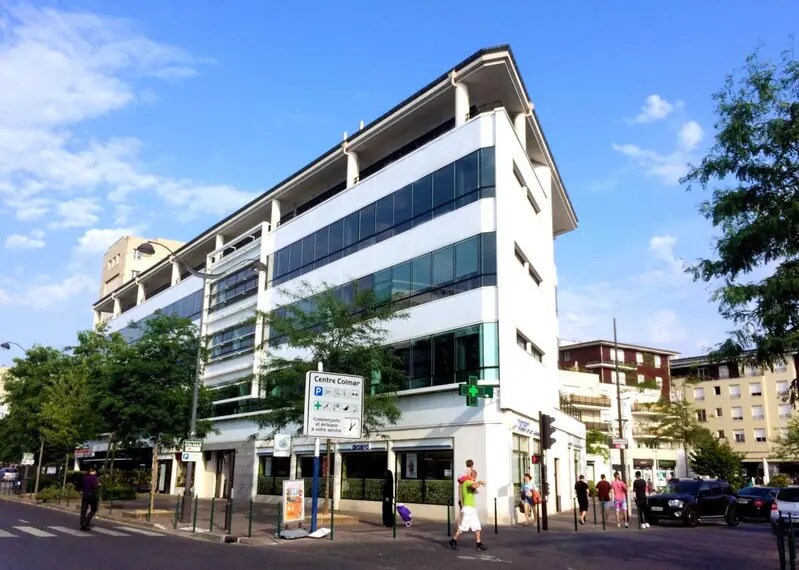 21 Avenue De Colmar, Rueil-Malmaison à louer - Photo de l’immeuble – Image 2 sur 14