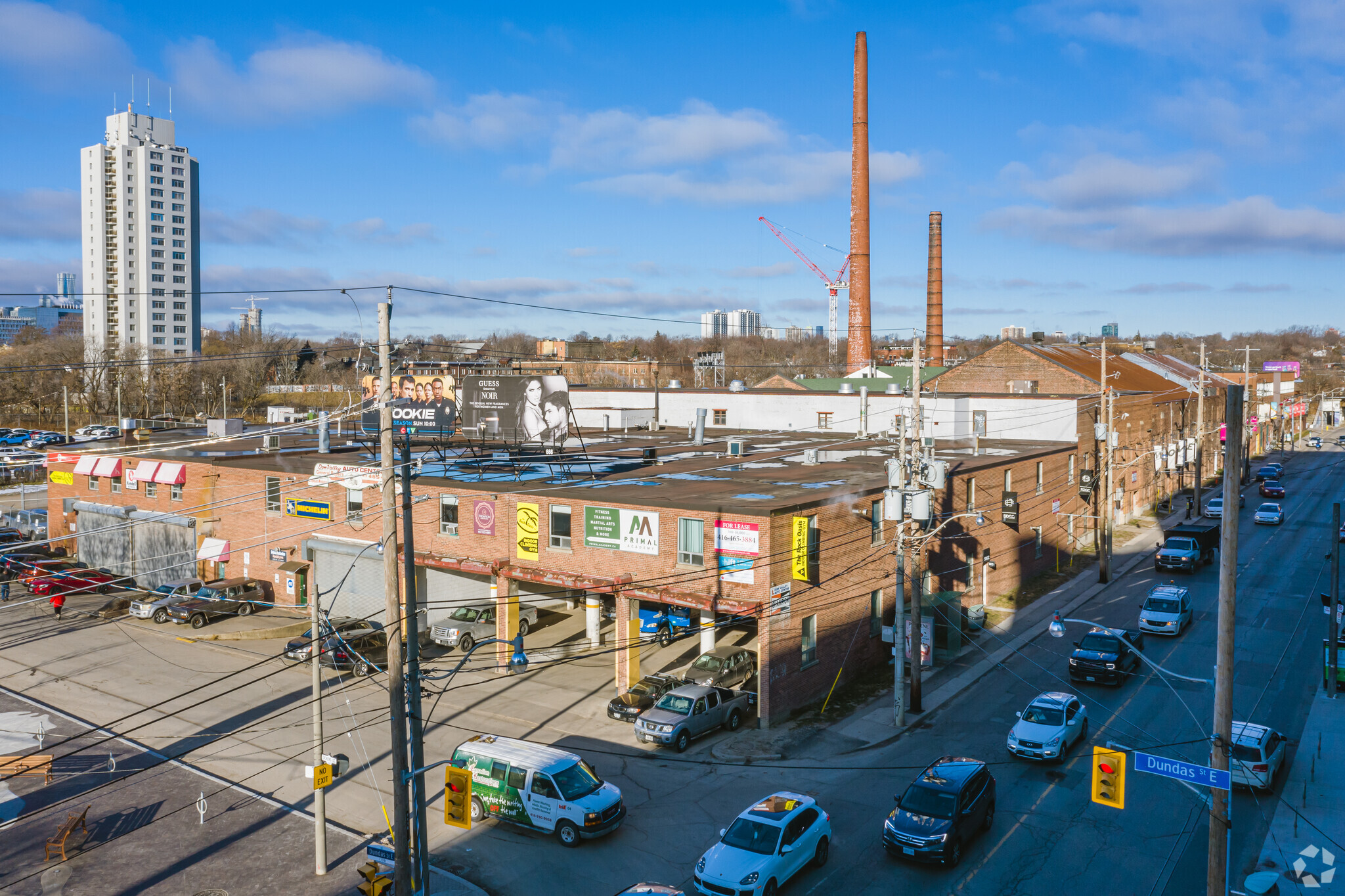 388 Carlaw Ave, Toronto, ON à louer Photo de l’immeuble– Image 1 sur 17