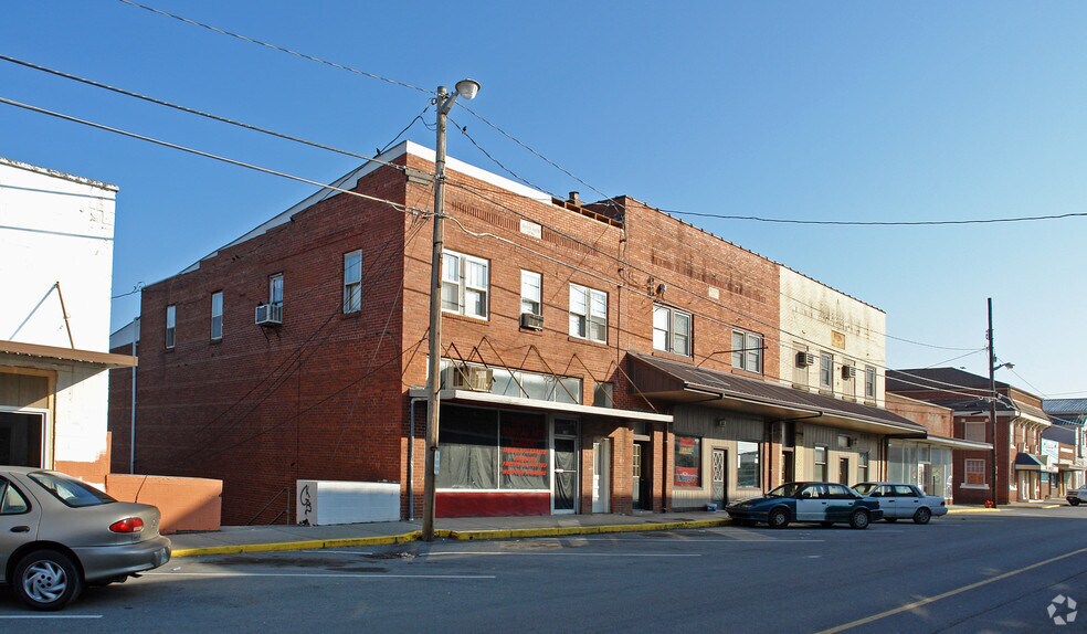 130 Main St, New Tazewell, TN à vendre - Photo de l’immeuble – Image 1 sur 16