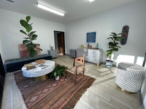 23122 Alcalde Dr, Laguna Hills, CA à louer Photo intérieure– Image 1 sur 4