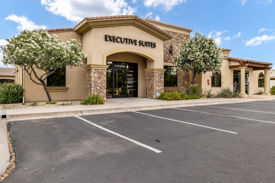 725 W Elliot Rd, Gilbert, AZ à vendre - Photo de l’immeuble – Image 3 sur 30