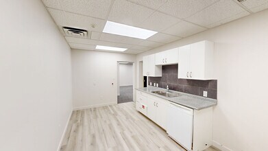 1575 7th St SW, Calgary, AB à louer Photo intérieure– Image 1 sur 15