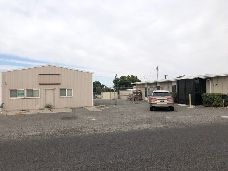 536 W Deschutes Ave, Kennewick, WA à vendre - Photo de l’immeuble – Image 2 sur 10