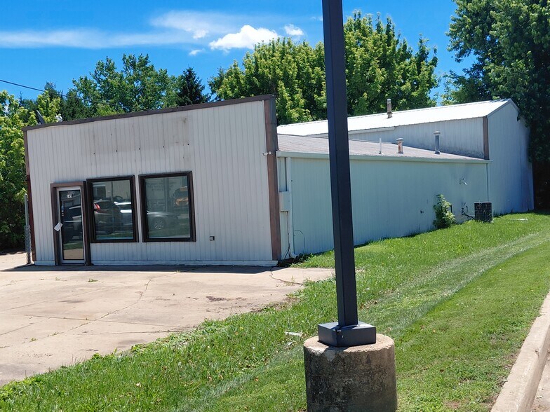 145 Teal Rd W, Lafayette, IN à louer - Photo de l’immeuble – Image 2 sur 5