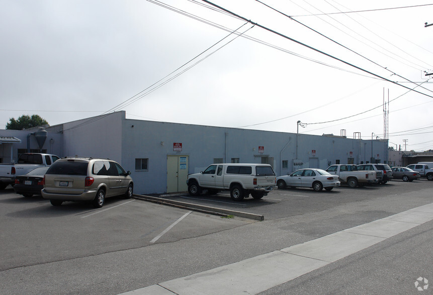 2365-2393 E Main St, Ventura, CA à louer - Photo de l’immeuble – Image 3 sur 4