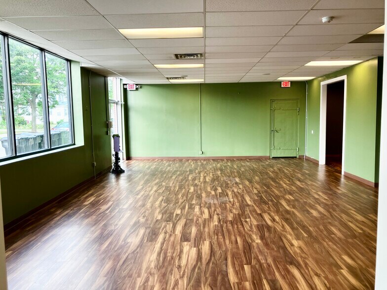 3147 Delaware Ave, Kenmore, NY à louer - Photo de l’immeuble – Image 3 sur 9