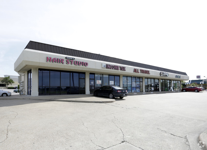 2029 Town East Blvd, Mesquite, TX à louer - Photo de l’immeuble – Image 3 sur 8