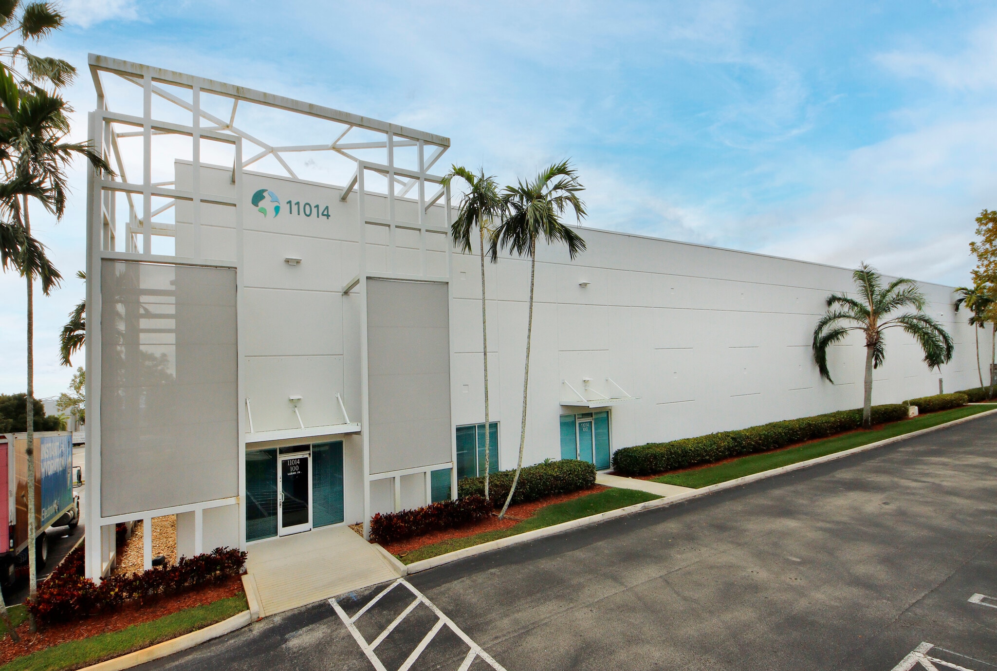 3200 NW 112th Ave, Miami, FL à louer Photo intérieure– Image 1 sur 5