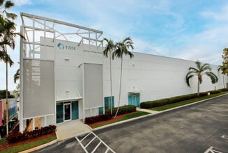 3200 NW 112th Ave, Miami, FL à louer Photo intérieure– Image 1 sur 5