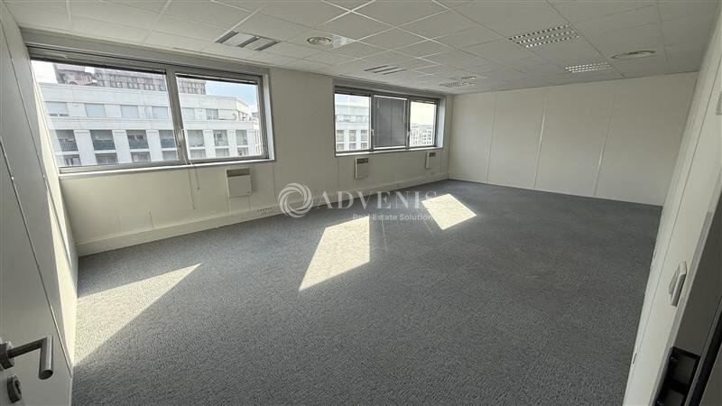 Bureau dans Noisy-le-Grand à vendre - Photo intérieure – Image 2 sur 12