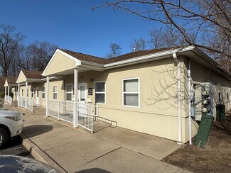 Plus de détails pour 80 Bridge Plaza Dr, Manalapan Township, NJ - Bureau à vendre