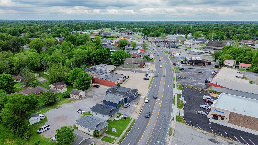 3240 Lone Oak Rd, Paducah, KY à louer - Photo de l’immeuble – Image 3 sur 11