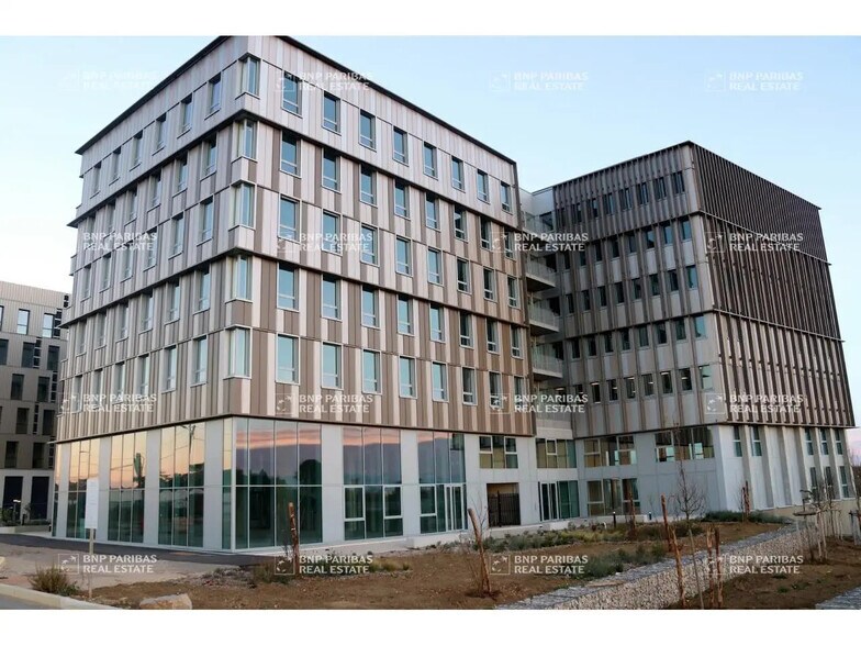 380 Rue Maryam Mirzakhani, Montpellier à louer - Photo de l’immeuble – Image 1 sur 36