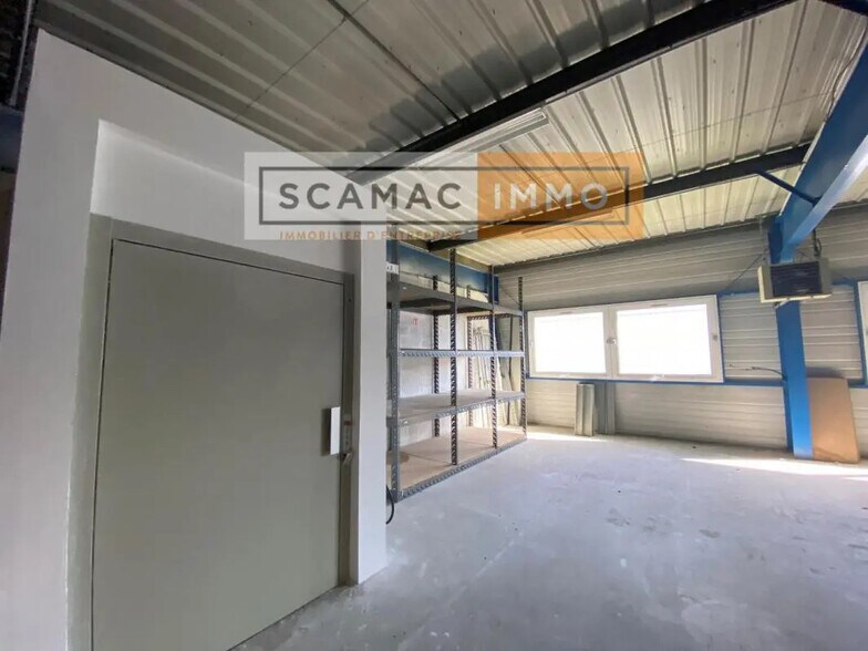 Industriel/Logistique dans Vitry-sur-Seine à louer - Photo de l’immeuble – Image 1 sur 3