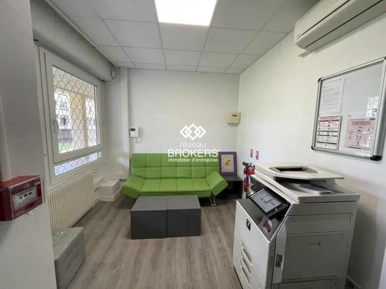 Bureau dans Lyon à louer - Photo de l’immeuble – Image 2 sur 5
