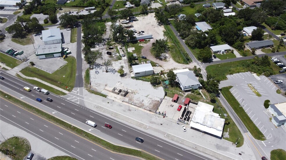 4569 Tamiami Trl, Port Charlotte, FL à vendre - Photo de l’immeuble – Image 2 sur 15