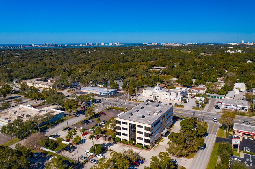 1345 W Bay Dr, Largo, FL à louer - Aérien – Image 3 sur 7