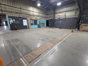 3901 SE Naef Rd, Portland, OR à louer Photo intérieure– Image 2 sur 8