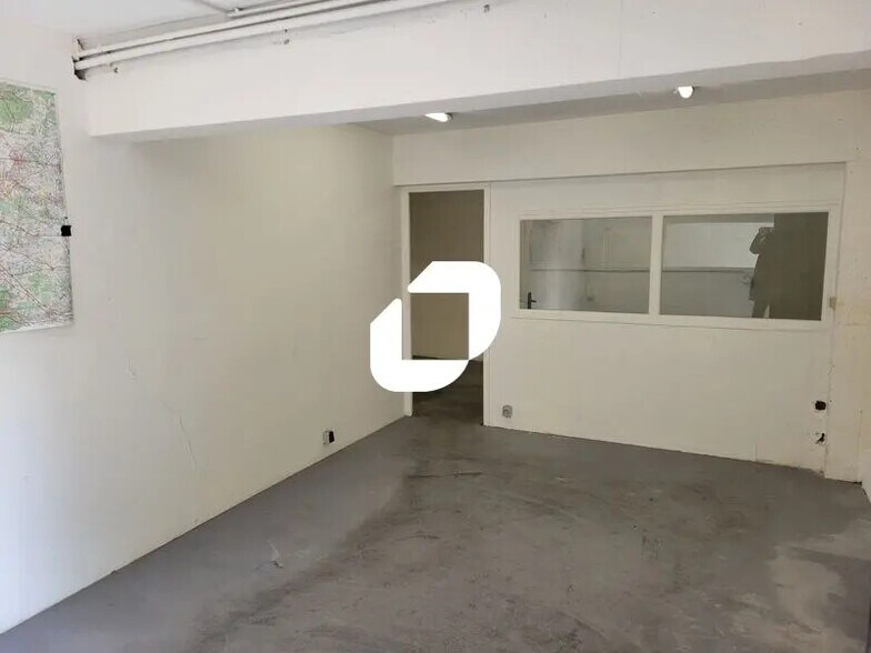 Local d’activités dans Les Lilas à louer - Photo intérieure – Image 3 sur 7