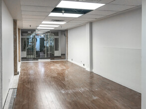 332 Water St, Vancouver, BC à louer Photo intérieure– Image 1 sur 3