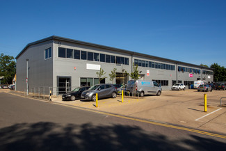 Plus de détails pour 109 Chertsey Rd, Byfleet - Industriel/Logistique à louer