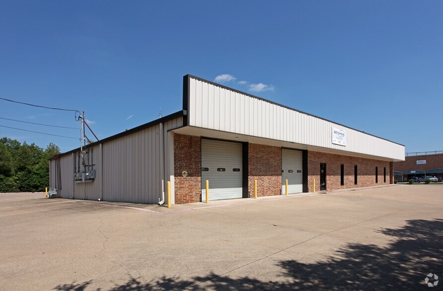 601-607 Ferris Ave, Waxahachie, TX à louer - Photo de l’immeuble – Image 2 sur 3