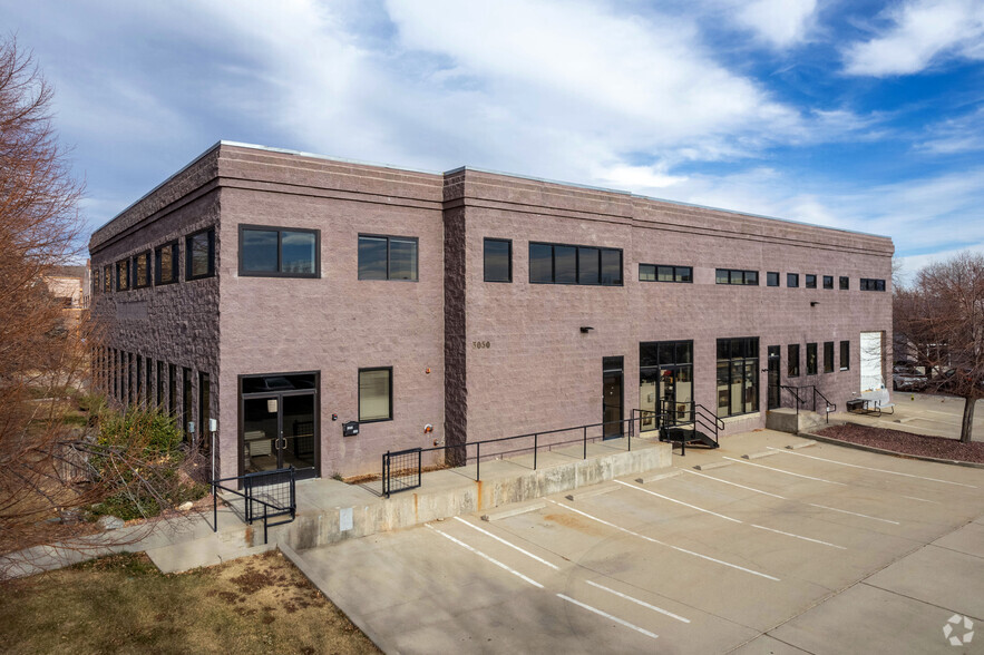 3050 Sterling Cir, Boulder, CO à louer - Photo de l’immeuble – Image 1 sur 5