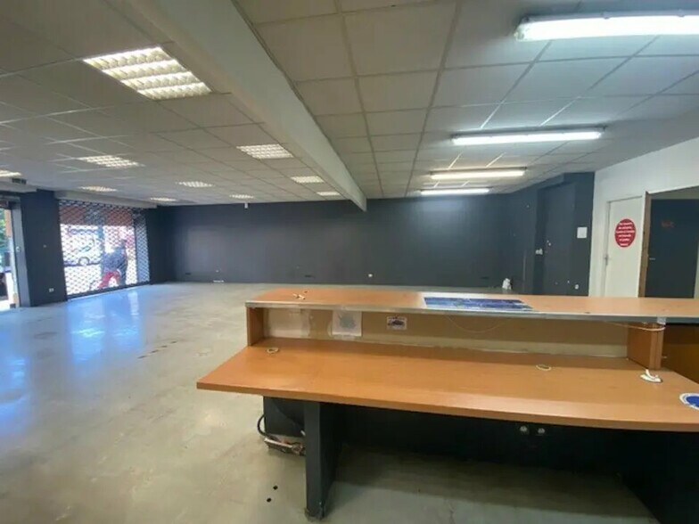 Local commercial dans Toulouse à louer - Photo de l’immeuble – Image 1 sur 7