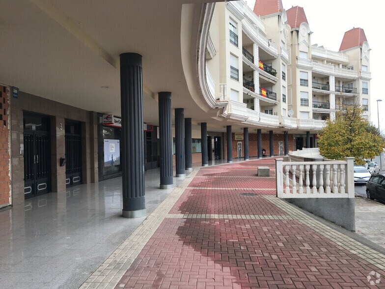 Plaza Alegría, 1, Arganda del Rey, Madrid à vendre - Photo de l’immeuble – Image 2 sur 9