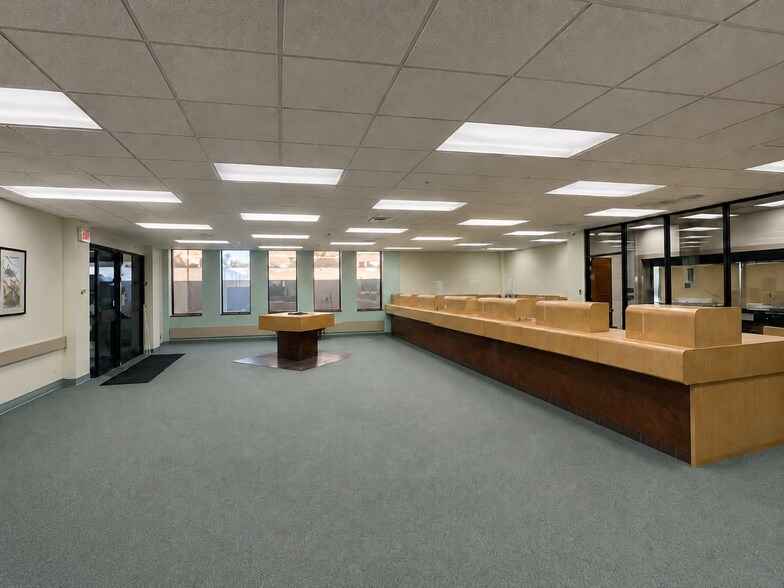 660 N University Blvd, Middletown, OH à vendre - Photo de l’immeuble – Image 2 sur 18