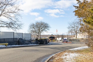 Plus de détails pour 50 Emjay Blvd, Brentwood, NY - Industriel/Logistique à louer