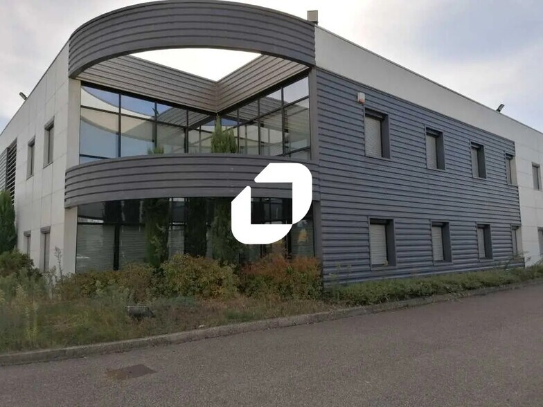 Bureau dans Saint-Priest à louer - Photo de l’immeuble – Image 2 sur 14