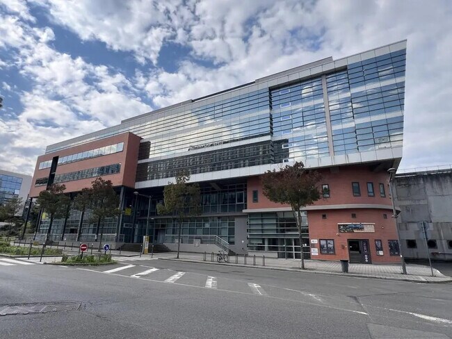 Plus de détails pour 30 Avenue Carnot, Massy - Bureau à louer