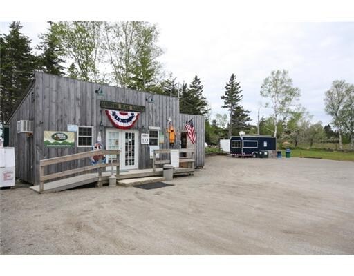 40 North Rd, Swans Island, ME à vendre - Photo principale – Image 1 sur 8