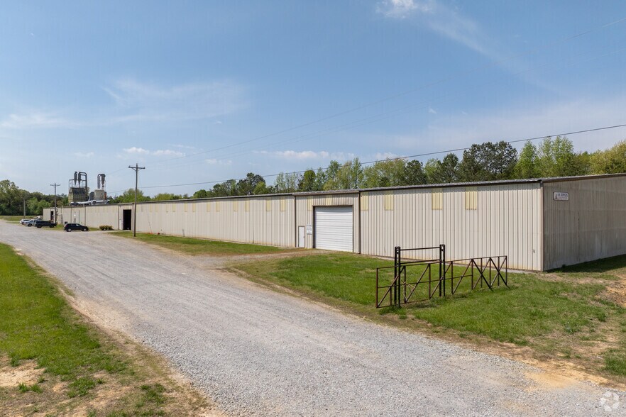 28260 McKee Rd, Toney, AL à vendre - Photo de l’immeuble – Image 2 sur 13